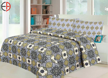 Load image into Gallery viewer, Multicolor Cotton King Size Double Bedsheet With 2 Pillow Covers Best Quality
